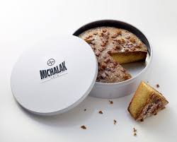 Unik I Christophe Michalak I Cake Moelleux Imbibe De Sirop D Erable Surmonte D Une Croustillant Au Sucre Mascovado Michalak Christophe Michalak Alimentation