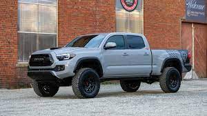 This truck truly only has 1800 mil. 2018 Toyota Tacoma Trd Custom Lifted In Cement Grey Youtube