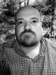 Lee Wright's Instagram, Twitter & Facebook