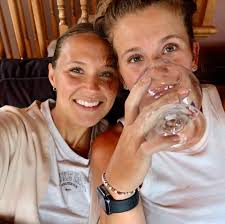 Elena Kovac (@elenakovac) • Instagram photos and videos