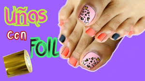 Manicure y pedicure a domicilio. Pedicure De Salon Azul Y Blanco Con Rosas Pedicure Step By Step Toenails By Laydec Dc