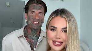 Nikola Grey holte seine Sachen aus Kim Virginias Wohnung