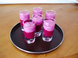 750g Vous Propose La Recette Verrines De Betteraves Bicolores Publiee Par Du Plaisir Dans Ma Cuisine Verrines Betterave Recette Verrine Betterave