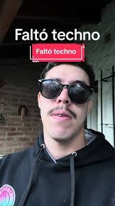 Frank Bonetti's Instagram, Twitter & Facebook