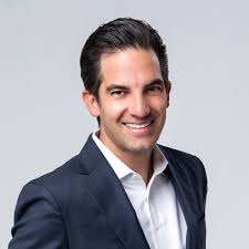 Christopher Karas (@chriskaras) • Instagram photos and videos