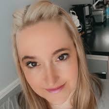 Benjamin Heitzer's Instagram, Twitter & Facebook