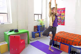 أثاث الكرتون لغرف النوم والرواد الحضري