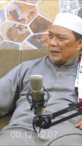 Di Balik Kisah Mualaf nya Ustadz Yahya Waloni ada sosok yang tak di  kenalnya Untuk Mengenal Islam... Mungkinkah tukang ikan itu Nabi Khidir..  Kita ambil Hikmahnya,untuk Menguatkan Iman.. Doa kita semoga ustadz