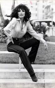 Collins' screen presence was noted, and later in the 1950s she landed a contract which took her to the bright lights of hollywood, turning in performances alongside the likes of paul newman. 36 Alexis Ideen In 2021 Joan Collins Der Denver Clan Nyc