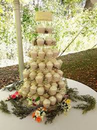 Sri lanka's premium gift delivery service. 5 Tier Crystal Cupcake Tower For 300 Cupcakes From Amazon Edible Flowers From Wilton Floral Vines From Hobby Lobby Edible How To Make Cake Edible Flowers