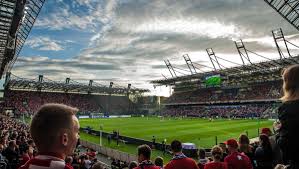 Situated on the vistula river in lesser poland province, the city dates back to the 7th century. Wisla Krakow Miasto Wykupilo Prawa Do Stadionu Ale Nie Ma Pieniedzy Na Przebudowe Sport Tvp Pl