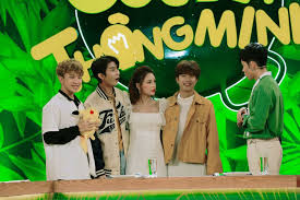 Cả hai chàng trai đều bị đồn có quan hệ tình cảm với sam khiến nữ diễn viên phải nhiều lần lên tiếng đính sam vui mừng khi ngô kiến huy và jun phạm cùng dành thời gian đến chung vui tại tiệc sinh nhật. Sam Va Jun Pháº¡m Tai Há»£p Trong Gameshow áº©m Thá»±c Má»›i Vietnamnet