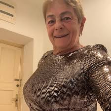 Ma este újra Sztárban sztár all Stars! Nagyon fontos a szavazatotok!  Múlthéten nektek köszönhetően jutottam tovább s ezért nagyon hálás  vagyok!🙏 Szavazz a tv2 appon keresztül, vagy az emeltdíjas telefonszámon  ami 5-t