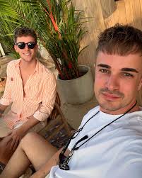 Benjamin Dwyer (@benjaminjdwyer) • Instagram photos and videos