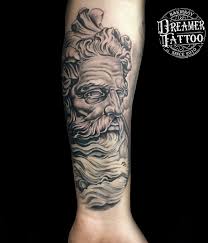 Zeus Tattoo Dovme Tattoo Piercing
