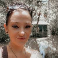 Jessica Echols's Instagram, Twitter & Facebook