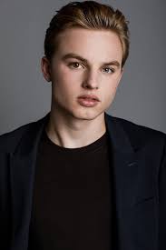 Ethan Cogar's Instagram, Twitter & Facebook