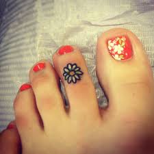 Here are more than 50 brilliant ideas to get foot tattoo designs, which will surely flaunt with your feet in flip flops during this beach season. 64 Best Toe Tattoos Collection