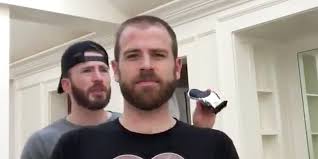 Christopher robert evans began his acting career in typical fashion: Watch Chris Evans Give Brother Scott A Haircut Mdash And Try Not To Fall In Love With Both Of Them Flipboard