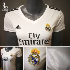 Get ready for game day with officially licensed real madrid jerseys, uniforms and more for sale for men, women and youth at the ultimate sports store. Real Madrid 2018 2019