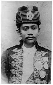 Sultan muzzafar shah i atau seri paduka maharaja derbar raja ii (mangkat 13 safar 575 hijrah, bersamaan 20 julai 1179) ialah sultan kedah yang pertama. 15 Ancestors Ideas Ancestor Kedah Southeast Asia