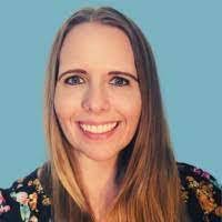 Jenn Sirois's Instagram, Twitter & Facebook