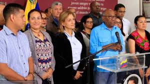 Lo acompañó hasta último momento su sonrisa esperanzadora. Tabla De Incremento De Becas Estudiantiles Fue Presentada Por El Ministro Aristobulo Isturiz Diariorepublica Com