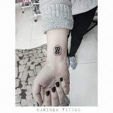Harry potter halloween, harry potter kitapları, büyücülük hakkında daha fazla fikir görün. 1903 Http Instagram Com Karincatattoo 1903 Bjk Tattoo Small Minimal Tattoos Tiny Little Tattooed Inked Dovme Dovme Fikirleri Geometrik Dovmeler