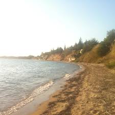 Ο παραδοσιακός ξενώνας limnaio βρίσκεται σε μία ήσυχη τοποθεσία στο. Paralia Neas Hrakleias Nea Irakleia Beach 5 Tips