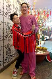 Hoài linh là danh hài đạt được nhiều giải thưởng như cù nèo vàng, mai vàng, được phong danh hiệu nghệ sĩ ưu tú năm 2015 và là nghệ sĩ hải ngoại đầu tiên được phong tặng danh hiệu này. Wpqvtjk09 6pdm