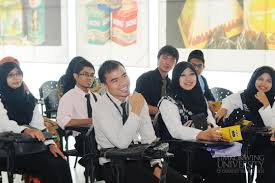 Kementerian pendidikan malaysia telah melaksanakan pelbagai usaha untuk melahirkan guru yang berkualiti dan memastikan mereka yang berkualiti kekal dalam sistem pendidikan negara dan kekal berkualiti di sepanjang tempoh perkhidmatan. Visit By Institut Pendidikan Guru Kampus Raja Melewar Limkokwing University Of Creative Technology