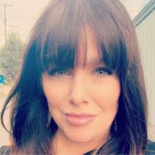 Kari Chait's Instagram, Twitter & Facebook