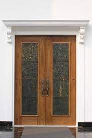 Melayani pemasangan pintu lipat dan juga mendukung kostumisasi sesuai dengan kebutuhan interior anda, cocok untuk ruang meeting, ruang direksi, hall, ruang presentasi, kantor, gedung serba guna. 8 Desain Pintu Masuk Rumah Keren Untuk Kesan Pertama Yang Tak Terlupakan Arsitag