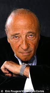 Des manifestants ont été évacués de force par les gendarmes à la petite sauterie du medef dans la somme. You Re A Failure If You Don T Own A Rolex By The Time You Re 50 Claims Nicolas Sarkozy S Best Friend Daily Mail Online