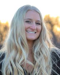 These girls picked the prettiest night for their grad photos and looked so  amazing!!❤️