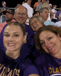 Lacy B (@lacy.bryant) • Instagram photos and videos