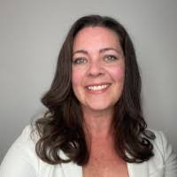 Isabelle Collier's Instagram, Twitter & Facebook