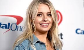 Corinna Kopf announces retirement from OnlyFans after earning whopping  amount - Life & Style - Aaj English TV
