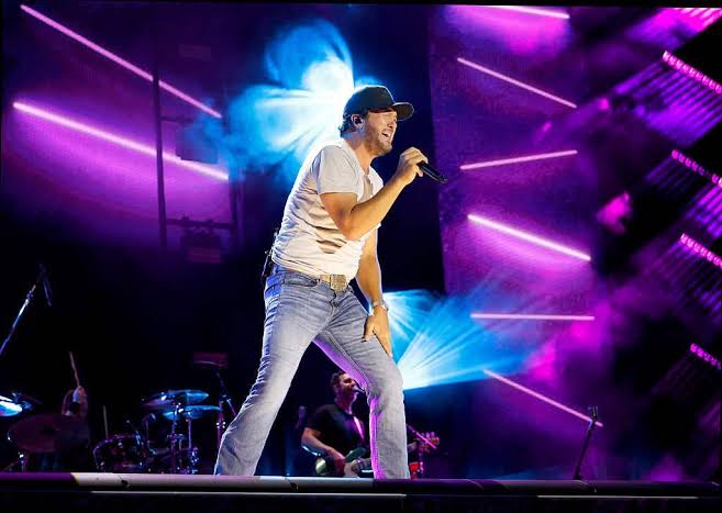 Wildfire Smoke Forces Luke Bryan to Postpone Two Shows - Backstage Country