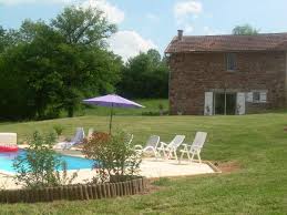 Roulottes Et Gite De Florena Avec Piscine En Aveyron Gite De Sejour A Firmi Aveyron 12
