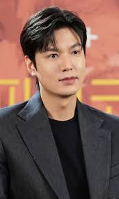 Hello everyone ^.^ i want to ask you , how can I delete my account ?