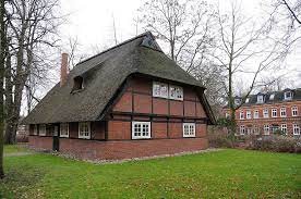 Finden sie jetzt 56 zu besetzende rauhe haus jobs in hamburg auf indeed.com, der weltweiten nr. Bildarchiv Hamburg Com Foto Restauriertes Historisches Fachwerkgebaude Rauhes Haus