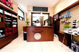 The business owners in my istudio salons location are like a family to me. Different Location Same Great Service Wow Review Of Milada Salon Boutique Montreal Quebec Tripadvisor