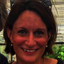 Optometrist Arjan Keuken, docent klinische optometrie aan de Hogeschool  Utrecht, rondde op 24 januari 2023 met succes zijn promotieonderzoek aan de  City, University of London af. De resultaten van…