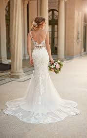 Wearing a stella york designer wedding dress, a bride will truly be the star of her wedding day. Naboran Zatvoriti Stomatolog Wedding Dresses Stella York Physics Quest Com