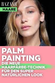 haare farben mit palm painting so funktioniert die neue trend technik haarfarben techniken painting haare haarfarben