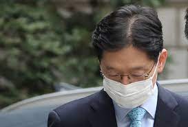 이 지사는 오는 17일 경남으로 발걸음을 옮겨 친문(친문재인) 핵심인 김 지사와 만나 광역권 대도시의 과제와 해결방안에 대해 논의한다. ê¹€ê²½ìˆ˜ í•­ì†Œì‹¬ì„œ ì§•ì—­2ë…„ ëŒ€ë²• í™•ì •ì‹œ ì§€ì‚¬ì§ ìƒì‹¤