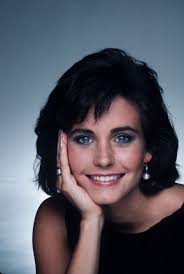 Fortunately for friends purists, the guest casting was just for fun as there are no plans to reboot the beloved. Pin On Courteney Cox Young Pictures