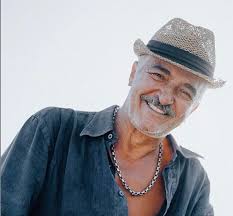 He has appeared in more than one hundred films since 1980. Hqxzrtroenepmm