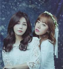 In My Humble Opinion These Two Are Among The Most Beautiful Faces In All Of S Korea S Music Industry With Wonderful Girls Magazine Girl Most Beautiful Faces